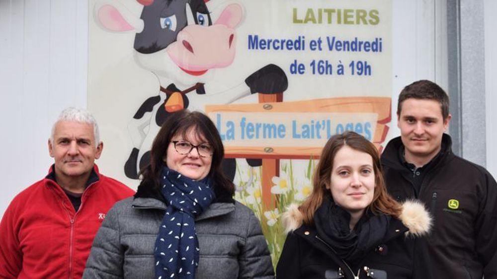 Le Gaec des Loges, qui élève 65 vaches prim’holsteins, produit 650 000 l de lait. L’objectif des associés est d’en transformer 50 000 l par an. © Anne Mabire